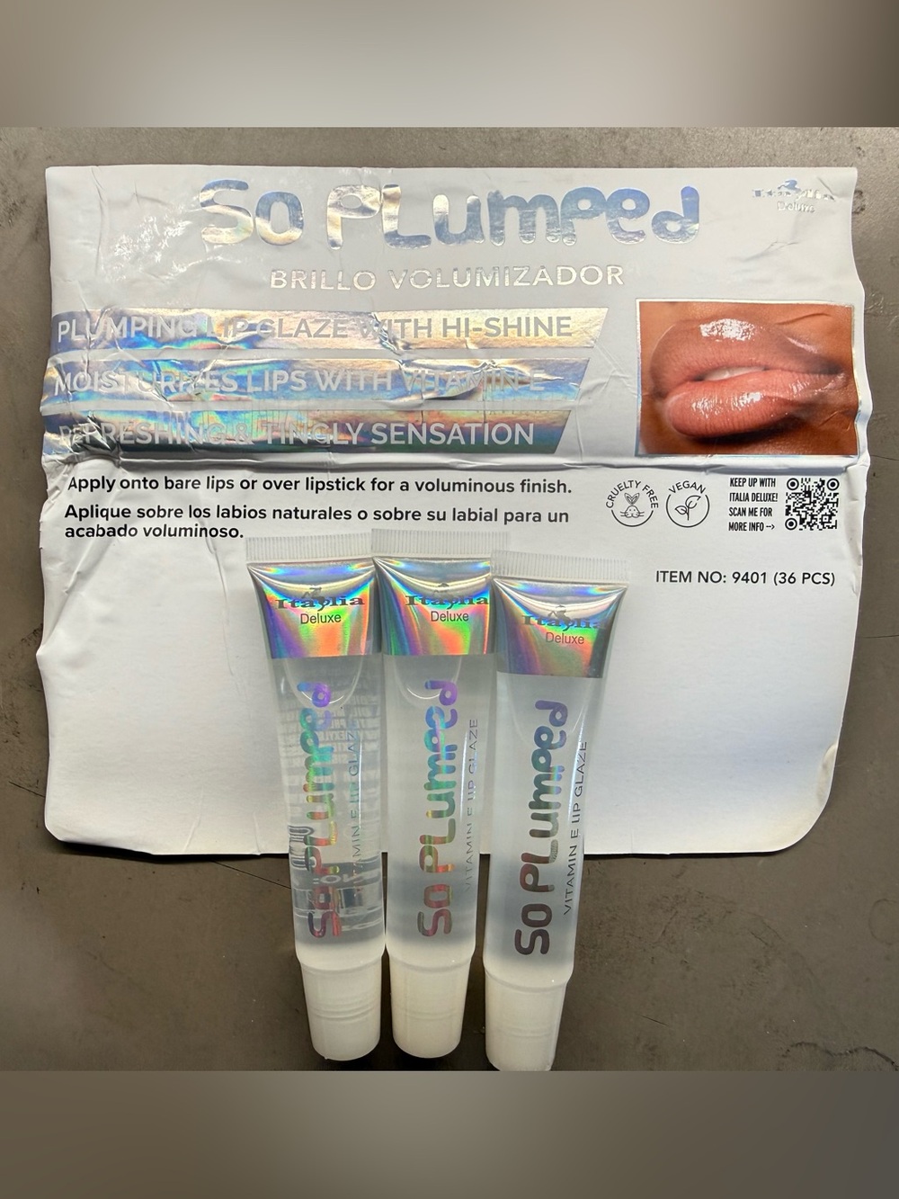 New 3X Italia Deluxe So Plumped Moisturizes with Vitamin E Lip Glaze & Hi-Shine